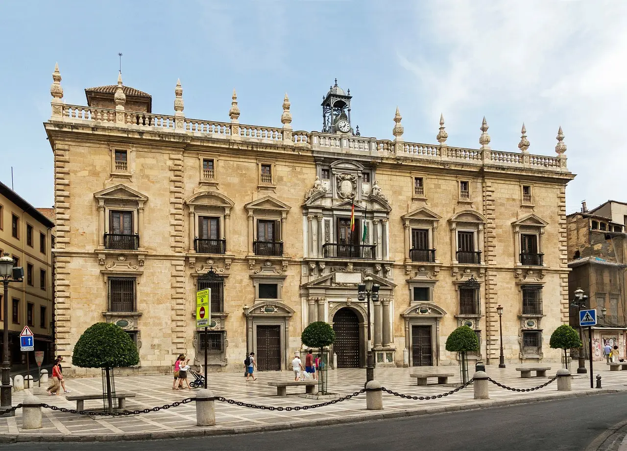 "Ruta: Visitas alrededor de la Catedral de Granada / Real Chancillería de Granada