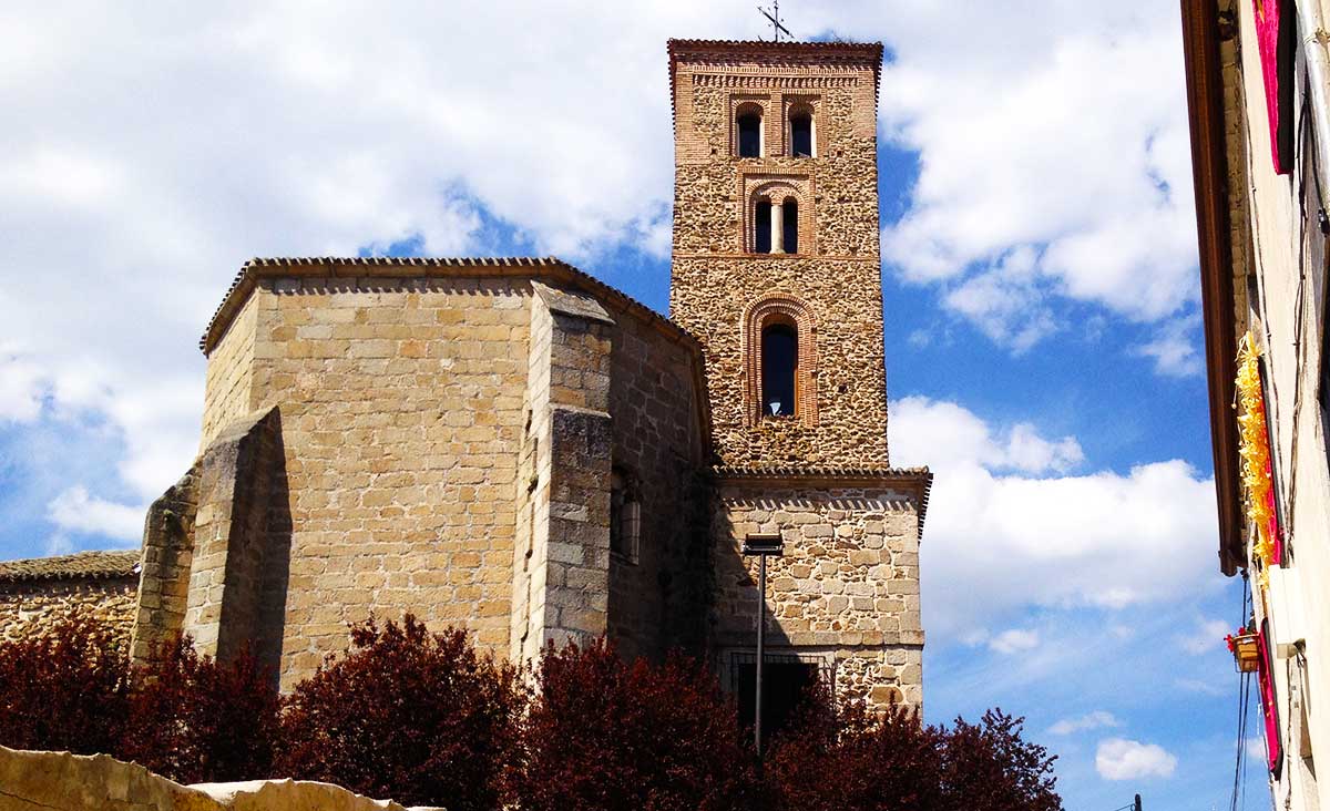 Torre Mudéjar de la Iglesia Santa María del Castillo en Buitrago del Lozoya.