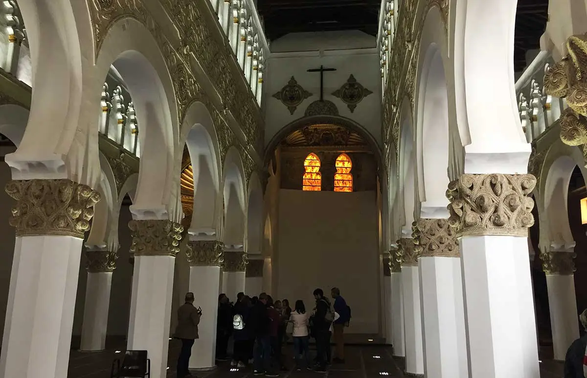 Interior de Sinagoga Santa María la Blanca de Toledo