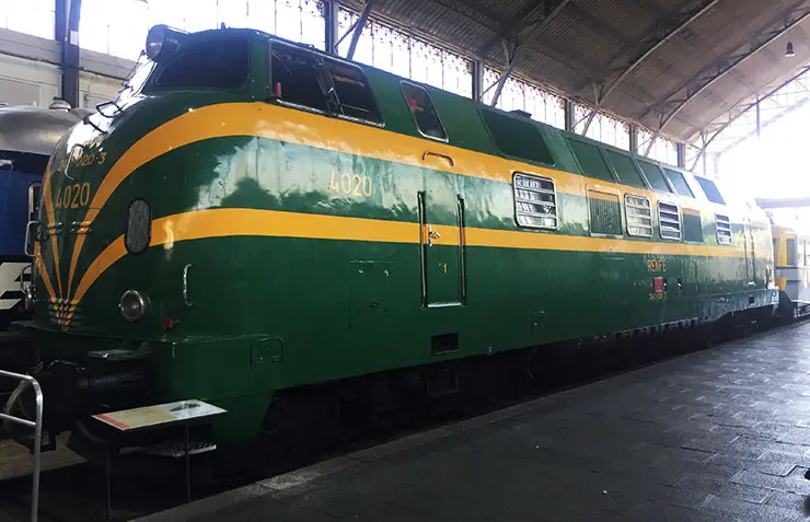 " Locomotora Diésel del museo del ferrocarril de Madrid.