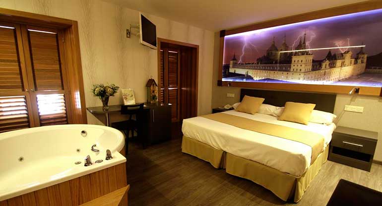 Dormir en San Lorenzo de El Escorial: Reservar en Hotel De Martin