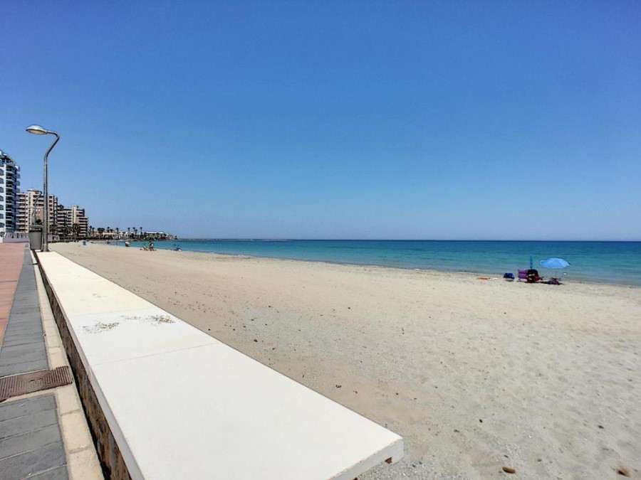 Playa Veneziola en La Manga del Mar Menor - Murcia - Booking