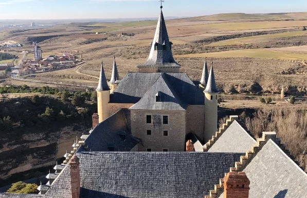 Vistas del Alcázar de Segovia desde la Torre de Juan I