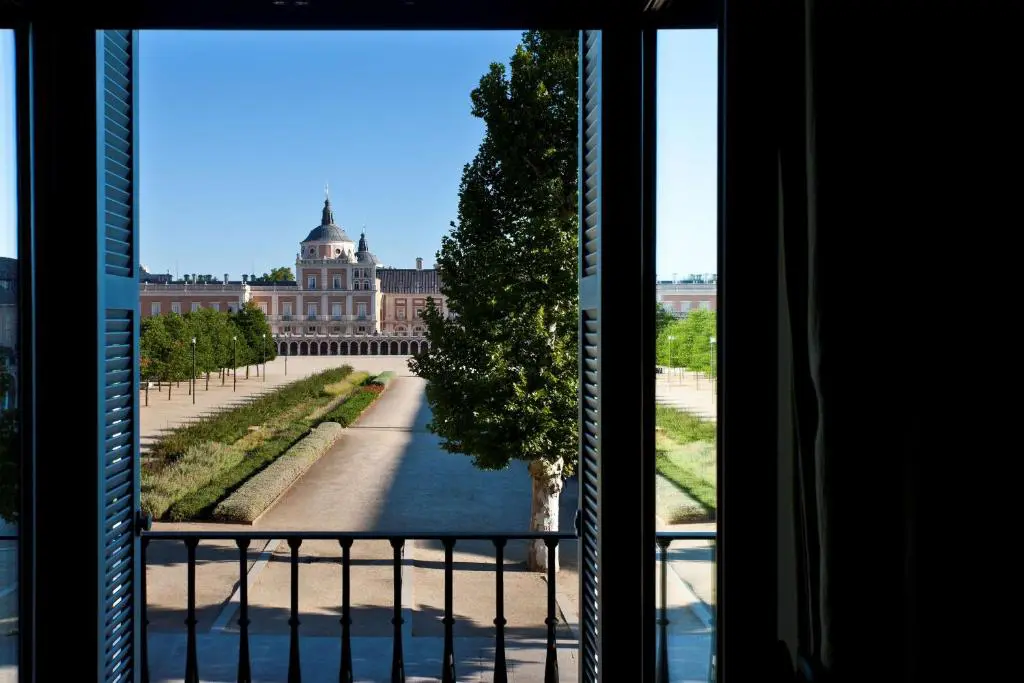 Vista panorámica del Palacio Real desde el NH Collection Palacio Aranjuez  