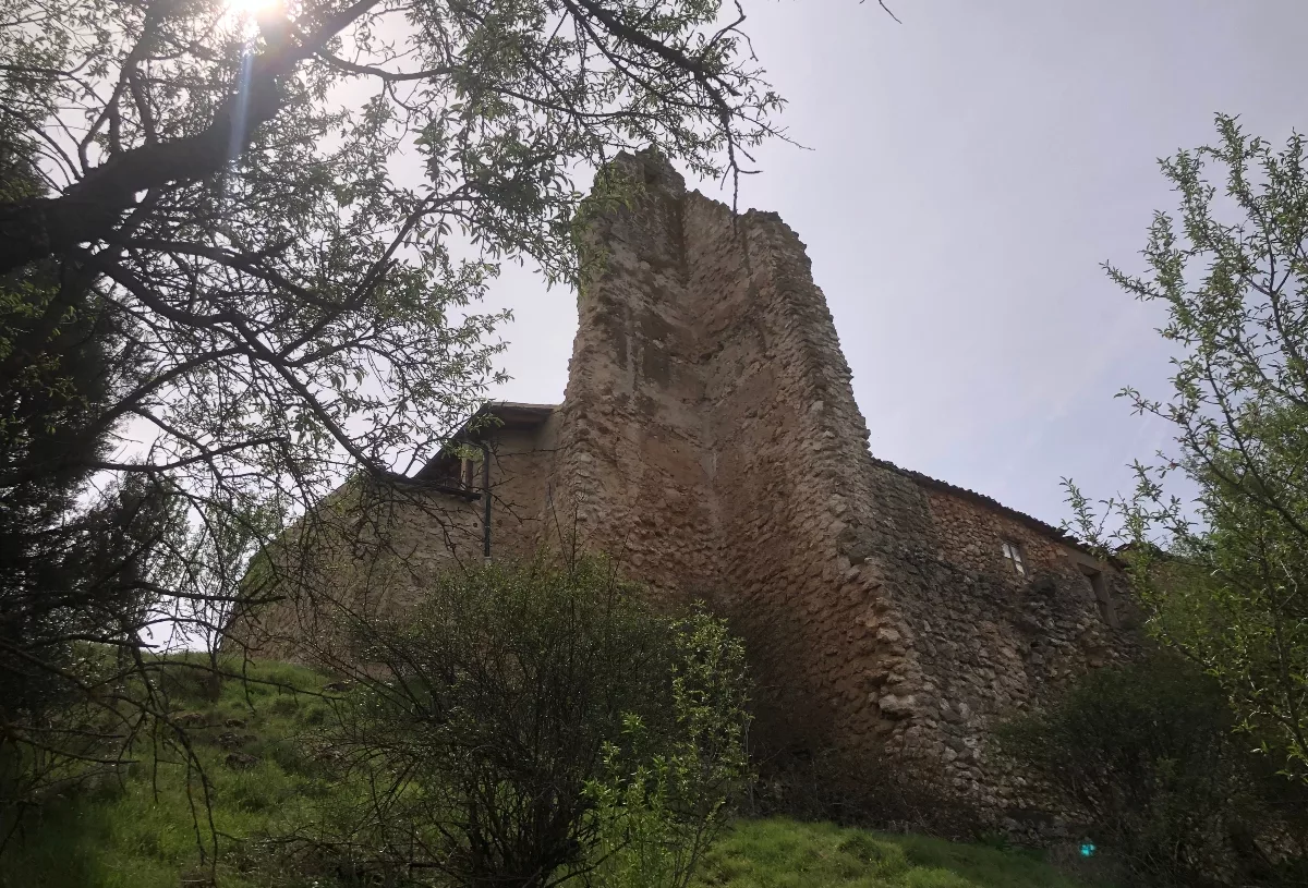 Torreon del Castillo Maderuelo jpg